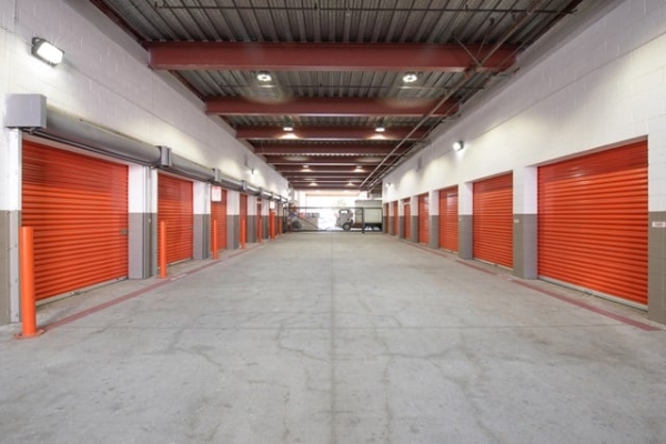 Facility photo: //images.sparefoot.com/medium/21538168e90c15450ac.jpg
