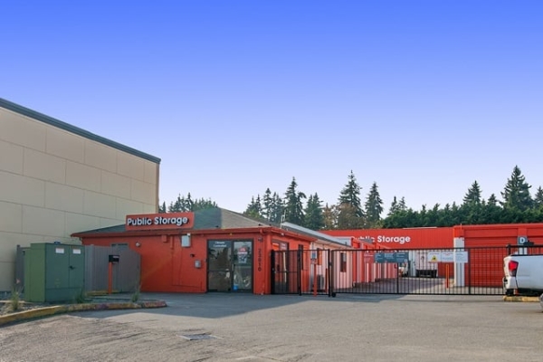 Facility photo: //images.sparefoot.com/medium/2153826877a74aae749.jpg