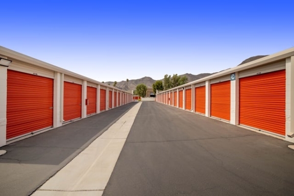Facility photo: //images.sparefoot.com/medium/2153846884d5622481d.jpg
