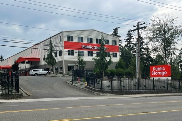 Storage Units at Public Storage - Puyallup - 1310 39th Ave SE - 1310 39th Ave SE