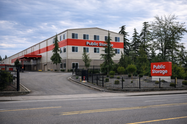 Facility photo: //images.sparefoot.com/medium/21538669f5fc9b3148f.jpg