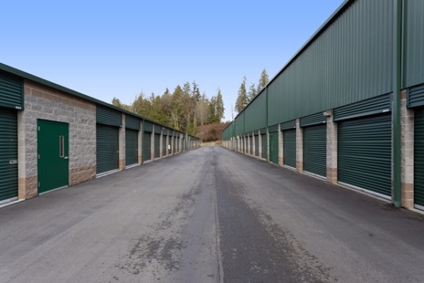 Facility photo: //images.sparefoot.com/medium/2153976877a7822bf12.jpg
