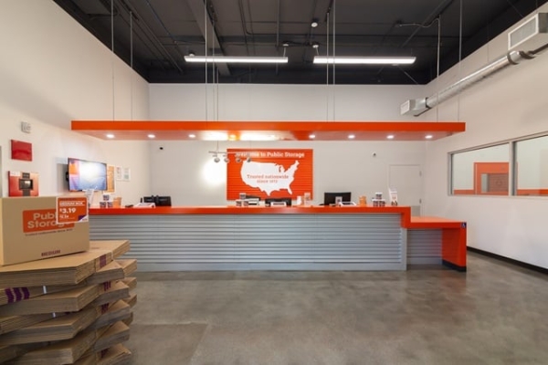 Facility photo: //images.sparefoot.com/medium/21540168b1a949694ed.jpg