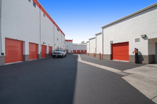 Facility photo: //images.sparefoot.com/medium/2154026877a6c7a336c.jpg