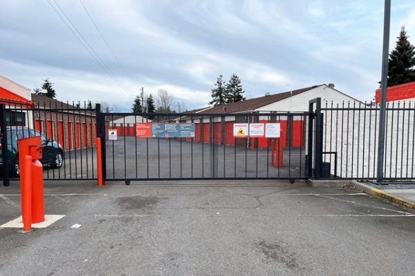 Storage Units at Public Storage - Everett - 9830 Evergreen Way - 9830 Evergreen Way