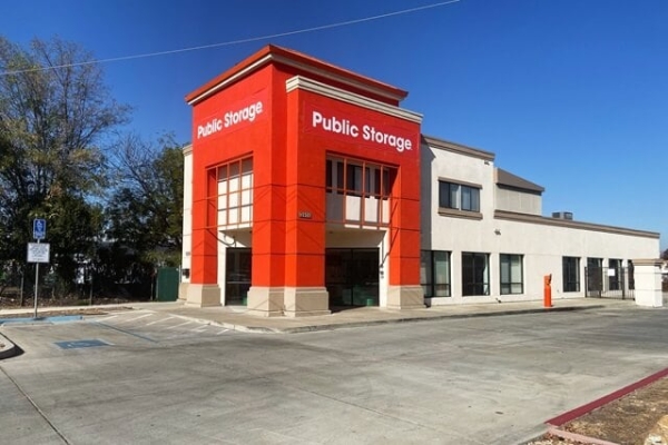 Storage Units at Public Storage - San Jose - 3900 Vistapark Drive - 3900 Vistapark Drive