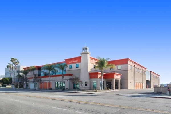 Storage Units at Public Storage - Burbank - 2240 N Hollywood Way - 2240 N Hollywood Way