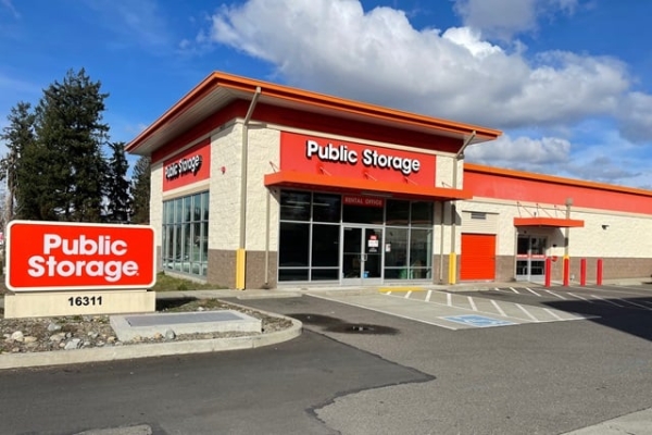 Facility photo: //images.sparefoot.com/medium/21543469f5fb97e561c.jpg