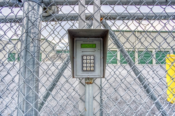 Facility photo: //images.sparefoot.com/medium/21544168877e9e4f40f.jpg