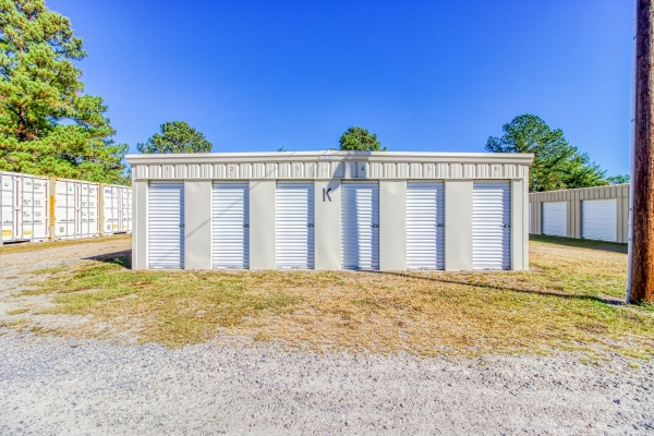 Facility photo: //images.sparefoot.com/medium/2154436887c7cc0b29a.jpg
