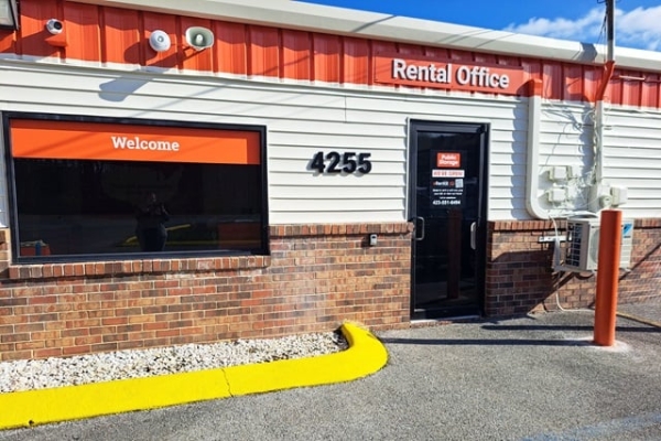 Facility photo: //images.sparefoot.com/medium/215562697231bea05f1.jpg