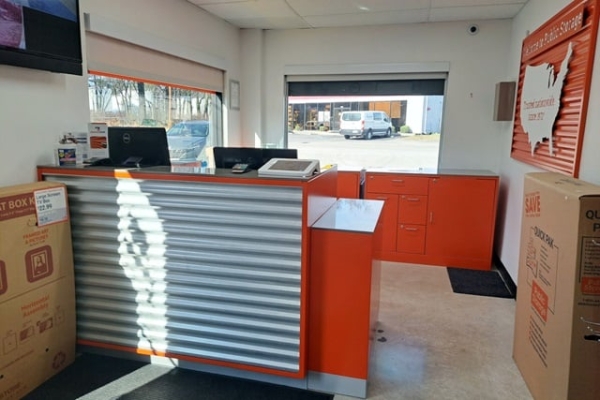 Facility photo: //images.sparefoot.com/medium/21556269e7759b52b51.jpg