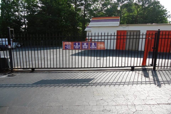 Storage Units at Public Storage - Smyrna - 1700 Roswell Street SE - 1700 Roswell Street SE