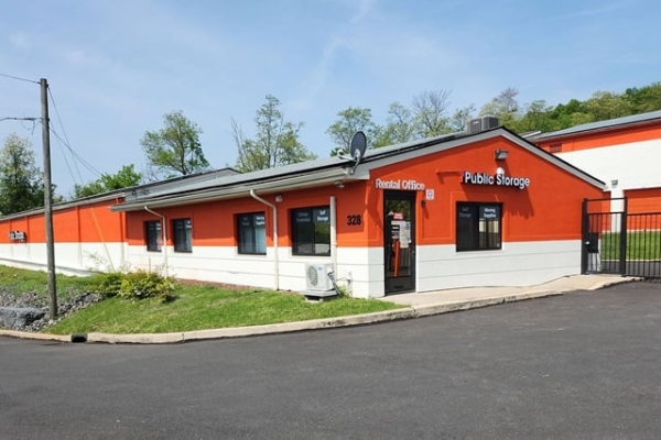 Facility photo: //images.sparefoot.com/medium/2155876878f50ec2347.jpg