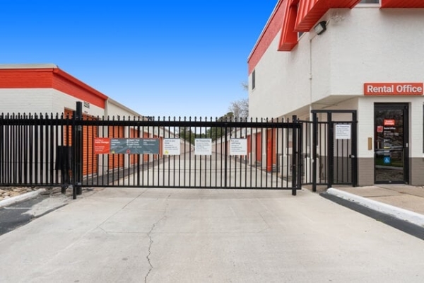 Storage Units at Public Storage - Virginia Beach - 448 S Independence Blvd - 448 S Independence Blvd