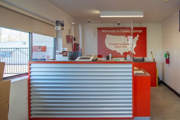 Facility photo: //images.sparefoot.com/medium/2156316877a36466b72.jpg