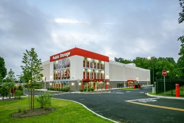 Facility photo: //images.sparefoot.com/medium/21563169419e6ed78c3.jpg