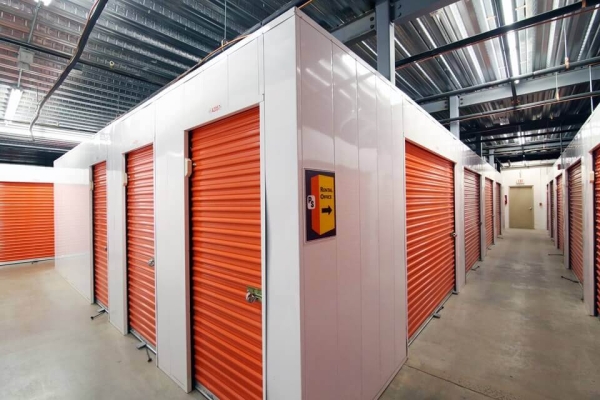 Facility photo: //images.sparefoot.com/medium/215643689201cd72590.jpg