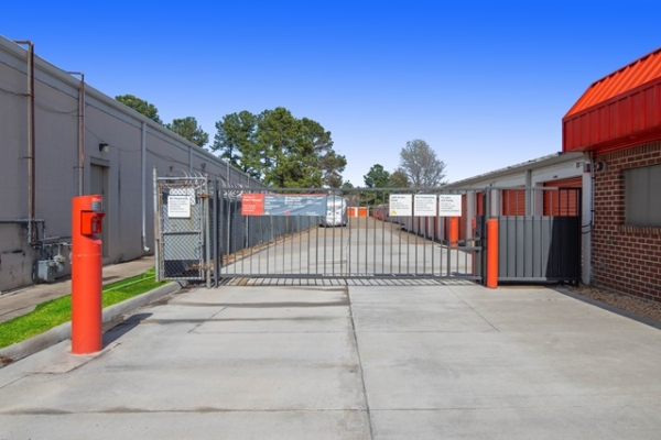 Storage Units at Public Storage - Virginia Beach - 4400 Princess Anne Road - 4400 Princess Anne Road