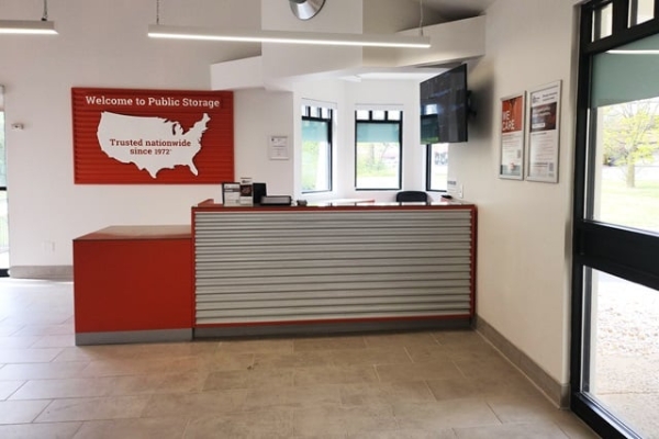 Facility photo: //images.sparefoot.com/medium/2156656999bf33d03a6.jpg