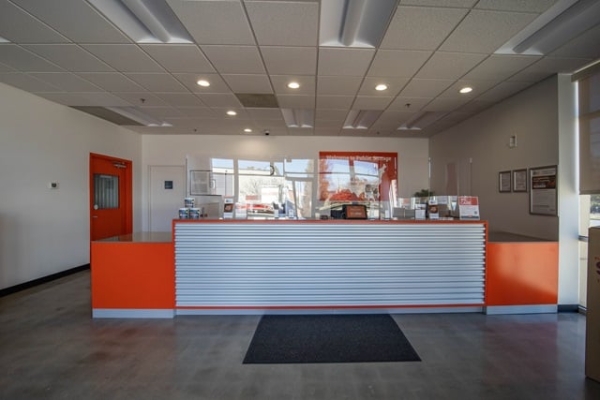 Facility photo: //images.sparefoot.com/medium/21567269777465e3337.jpg