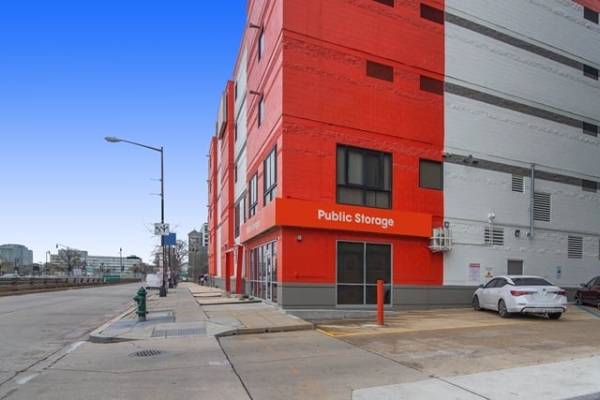 Facility photo: //images.sparefoot.com/medium/21568268989e805dbd5.jpg