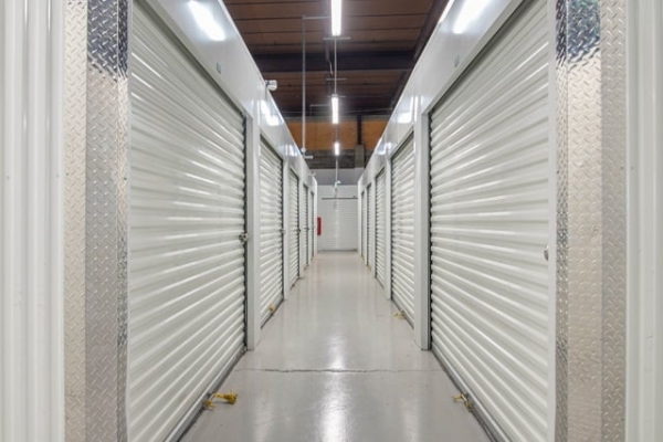 Facility photo: //images.sparefoot.com/medium/215690695681a961597.jpg