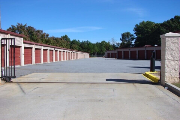Storage Units at Public Storage - Marietta - 2514 E Piedmont Road - 2514 E Piedmont Road