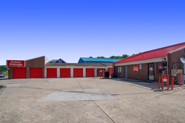 Storage Units at Public Storage - Fort Washington - 9200 Livingston Road - 9200 Livingston Road