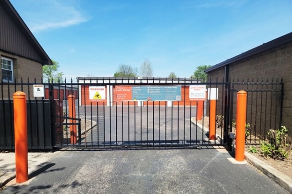 Storage Units at Public Storage - Louisville - 7818 Saint Andrews Church Rd - 7818 Saint Andrews Church Rd