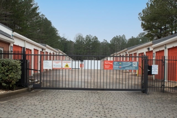 Storage Units at Public Storage - Roswell - 4775 Alabama Rd NE - 4775 Alabama Rd NE