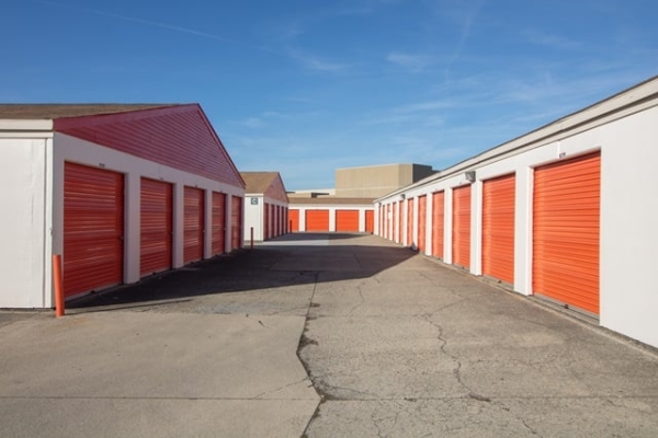 Storage Units at Public Storage - Indianapolis - 4350 S East Street - 4350 S East Street