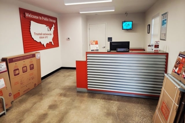 Facility photo: //images.sparefoot.com/medium/215766699082e746283.jpg