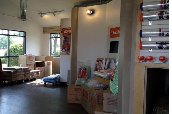 Facility photo: //images.sparefoot.com/medium/2157846878f6781d635.jpg