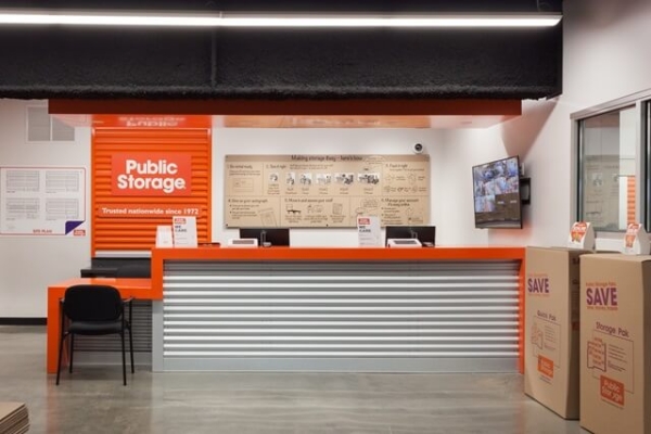 Facility photo: //images.sparefoot.com/medium/215794695a74a6b6276.jpg