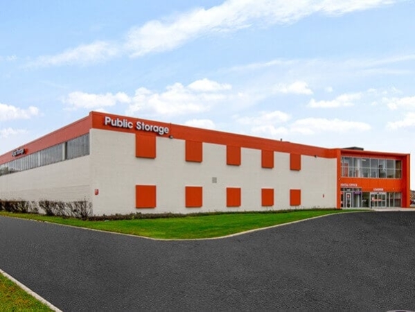 Storage Units at Public Storage - Niles - 7300 N Lehigh Ave - 7300 N Lehigh Ave