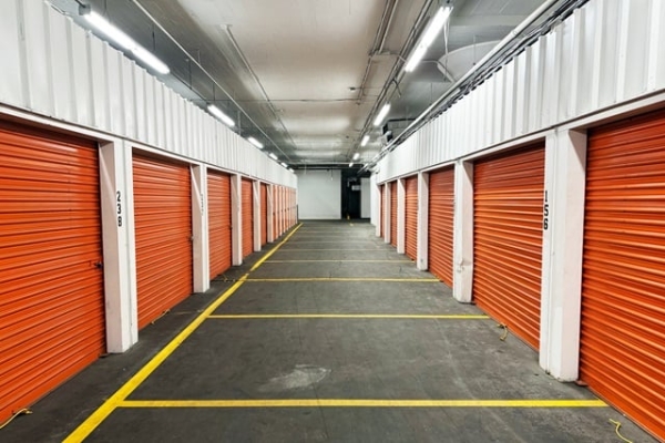 Storage Units at Public Storage - St Louis - 11 N Vandeventer Ave - 11 N Vandeventer Ave