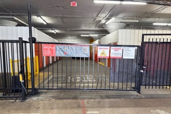 Storage Units at Public Storage - St Louis - 11 N Vandeventer Ave - 11 N Vandeventer Ave