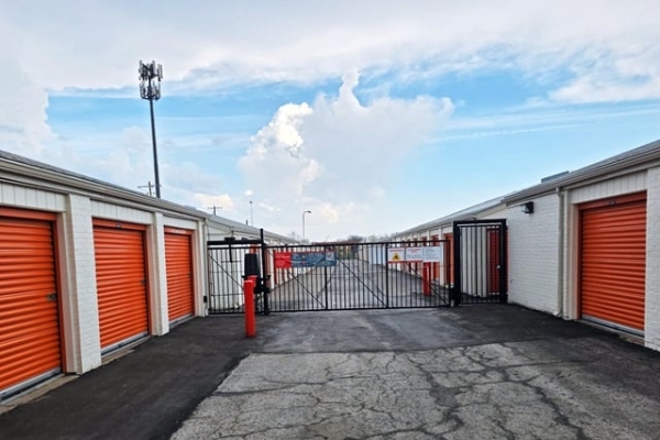 Storage Units at Public Storage - Topeka - 1850 SW 41st Street - 1850 SW 41st Street