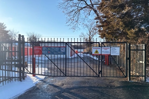 Storage Units at Public Storage - Carpentersville - 243 North Western Ave - 243 North Western Ave