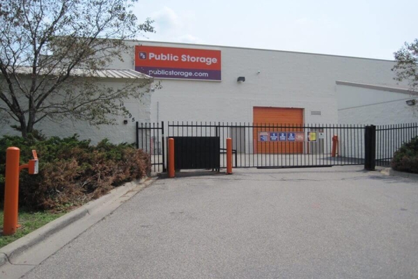 Facility photo: //images.sparefoot.com/medium/21583168920428f0cec.jpg