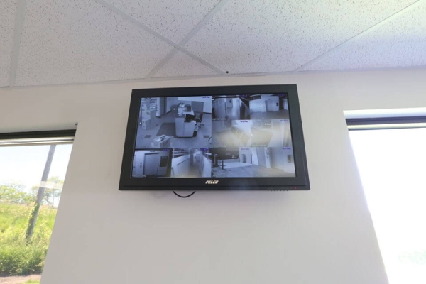 Facility photo: //images.sparefoot.com/medium/2158346929ae214f204.jpg