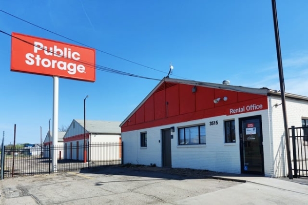 Public Storage - Wichita - 3515 W Maple Street