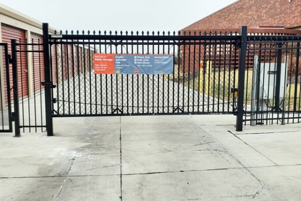 Facility photo: //images.sparefoot.com/medium/2158476883833d28785.jpg