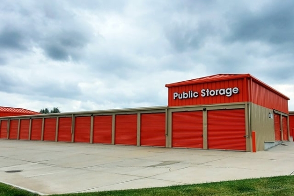 Facility photo: //images.sparefoot.com/medium/2158476a071f6502eac.jpg