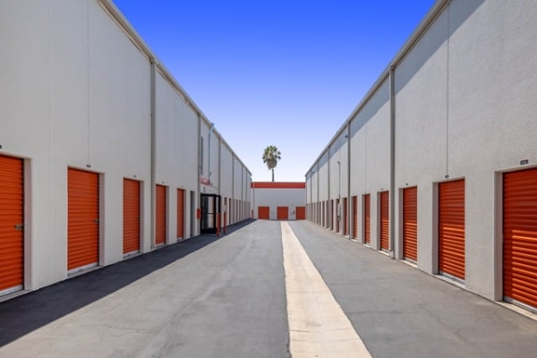 Facility photo: //images.sparefoot.com/medium/2158516890b40321f08.jpg