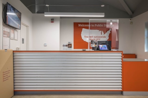 Facility photo: //images.sparefoot.com/medium/2158616890b46c87938.jpg