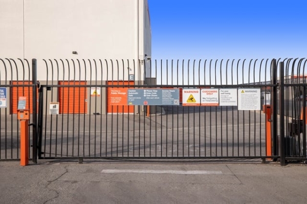 Storage Units at Public Storage - Gardena - 14209 Western Ave - 14209 Western Ave