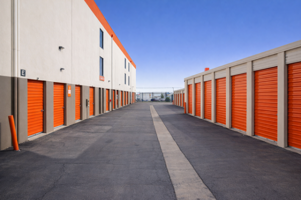 Facility photo: //images.sparefoot.com/medium/2158756a2c06d567d80.jpg