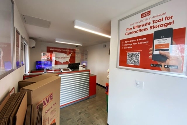 Facility photo: //images.sparefoot.com/medium/215878693981e8608ae.jpg